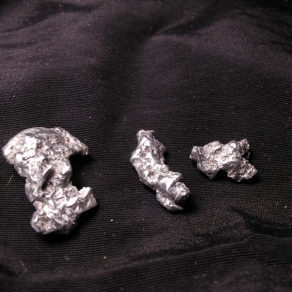 1.94 grams Palladuim Gold Nuggets .9999 pure - Picture 5 of 7